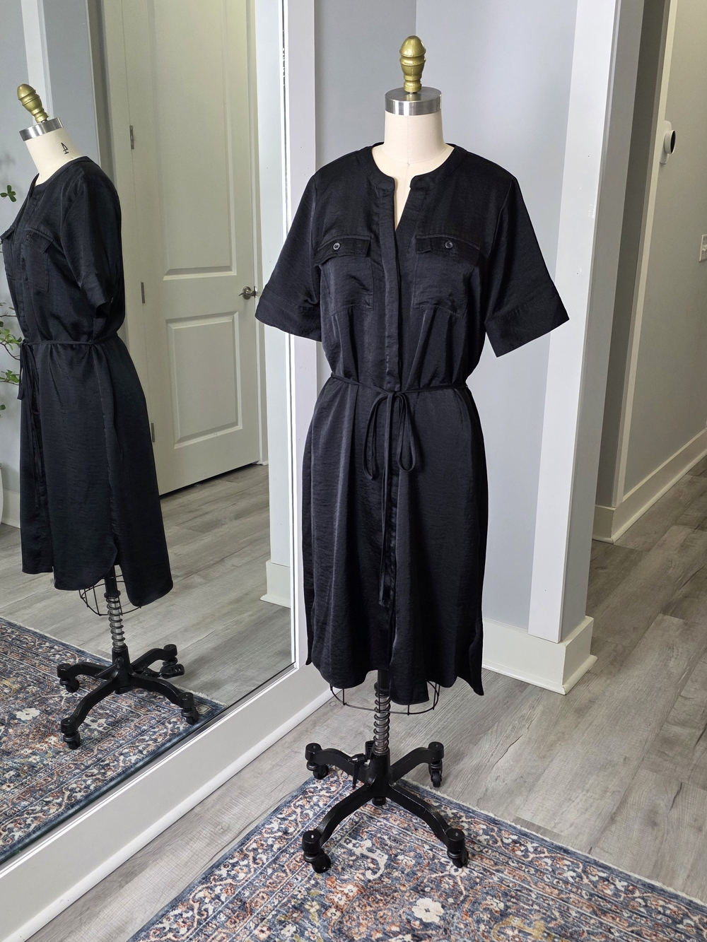Simply Vera Vera Wang Black Short-Sleeve Tie-Waist Shirt Dress